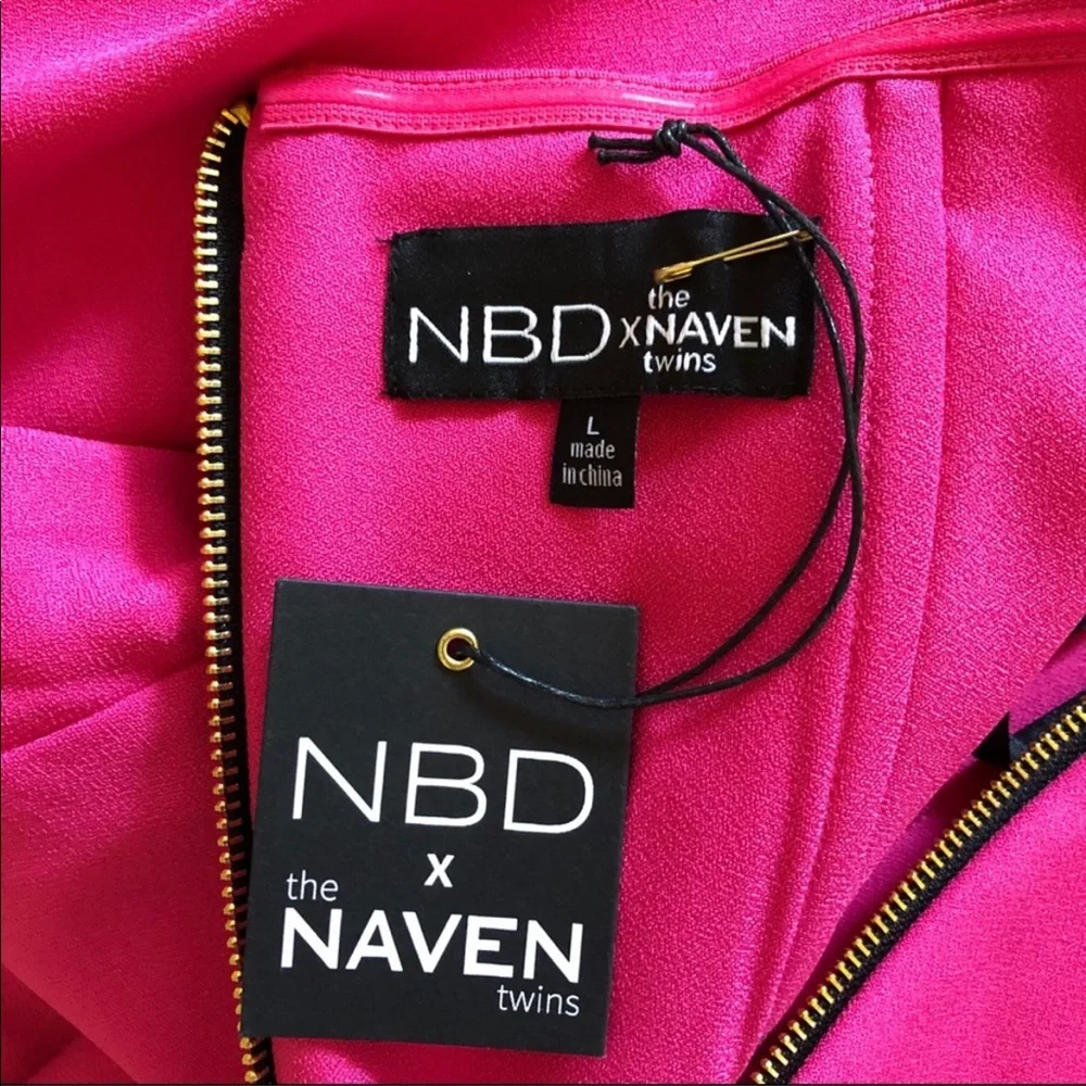 NBD NAVEN TWINS Disclosure Dress in Fuschia - Picture 6 of 7